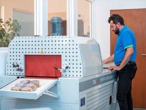 Mașini termo semiautomate